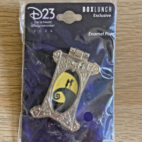 2024 D23 EXPO BOXLUNCH NIGHTMARE BEFORE CHRISTMAS JACK SALLY PICTURE FRAME PIN - Picture 1 of 4
